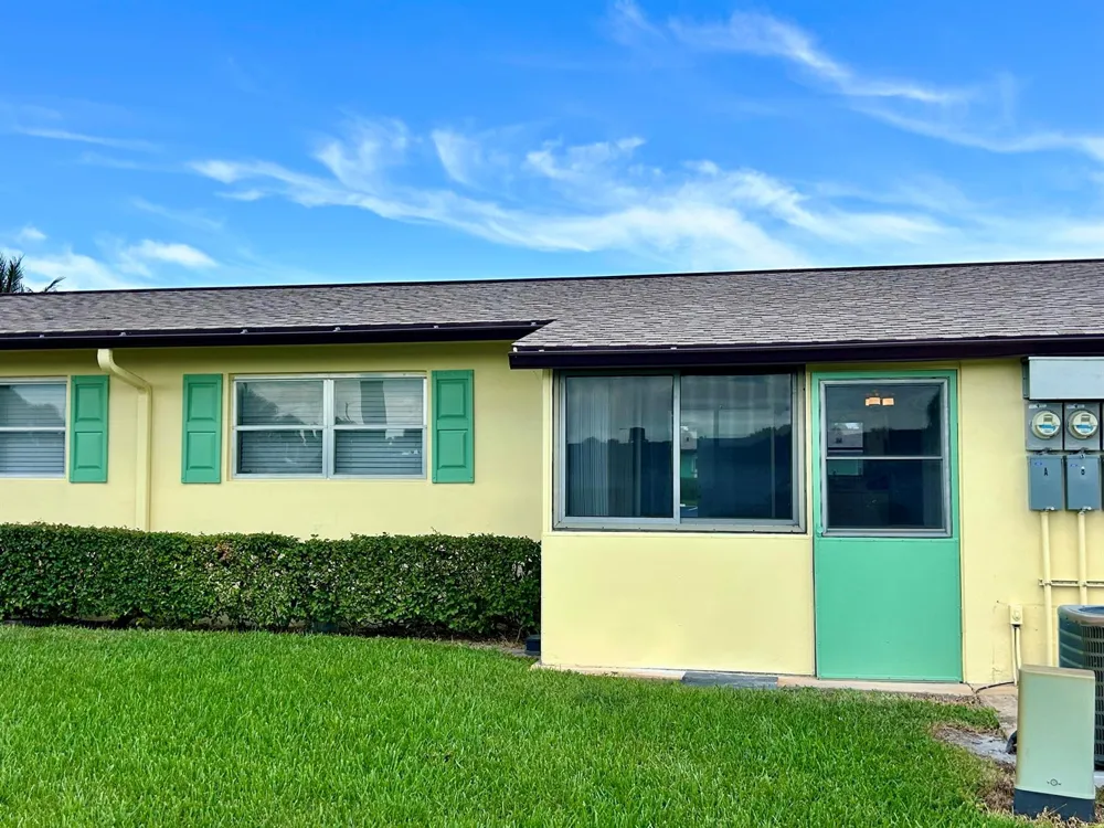 2895 CROSLEY DRIVE W #C West Palm Beach, FL 33415
