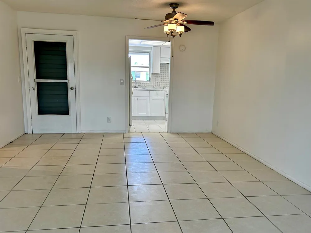 2895 CROSLEY DRIVE W #C West Palm Beach, FL 33415