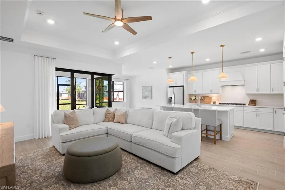 19856 Fox Grove Drive Estero, FL 33928