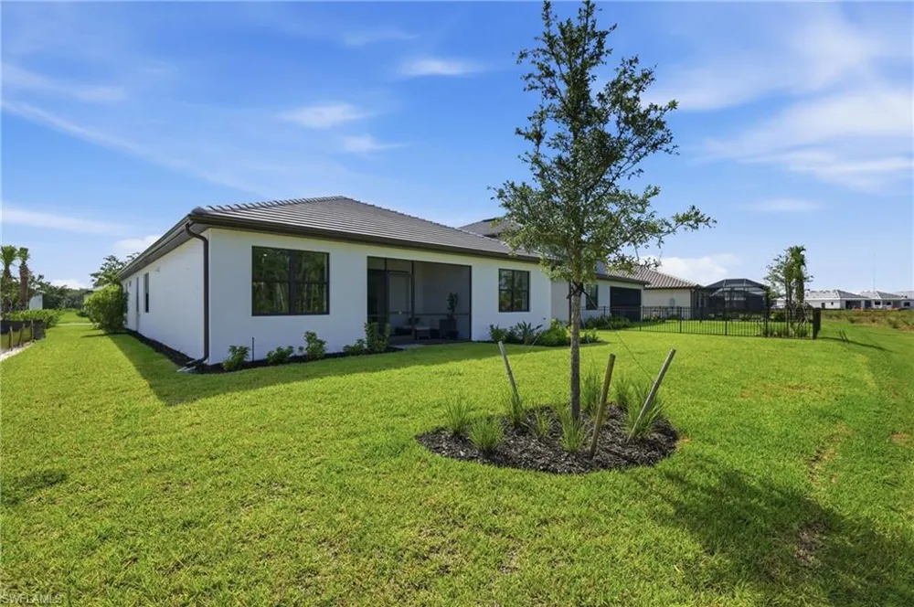 19856 Fox Grove Drive Estero, FL 33928