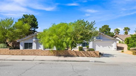 5901 Redwood Avenue
