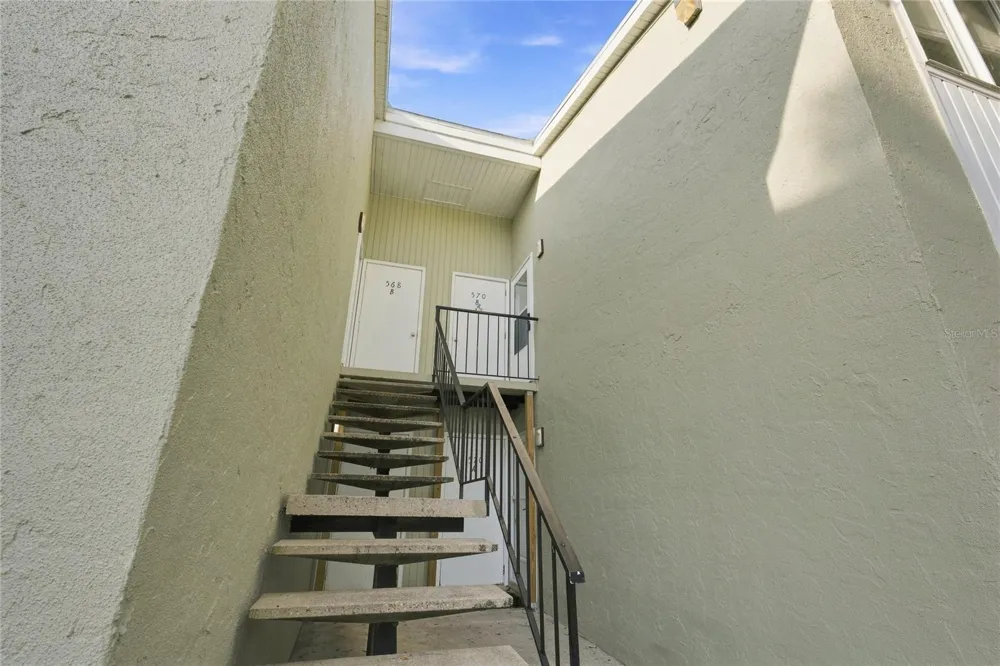 570 BAHIA CIRCLE #B ocala, FL 34472