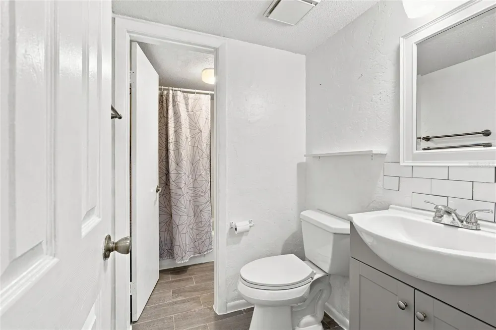 570 BAHIA CIRCLE #B ocala, FL 34472