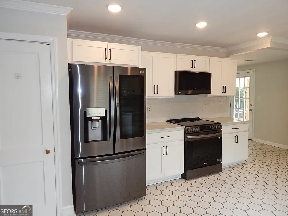 201 Vinson ST Byron, GA 31008