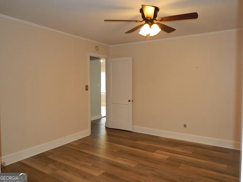 201 Vinson ST Byron, GA 31008