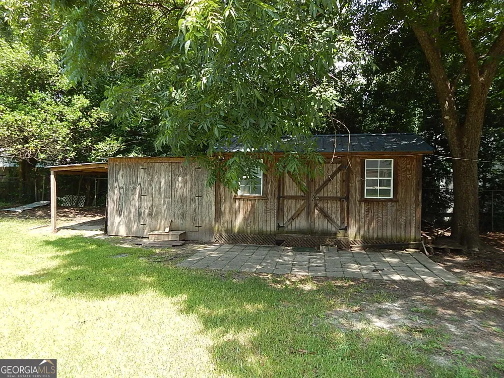 201 Vinson ST Byron, GA 31008