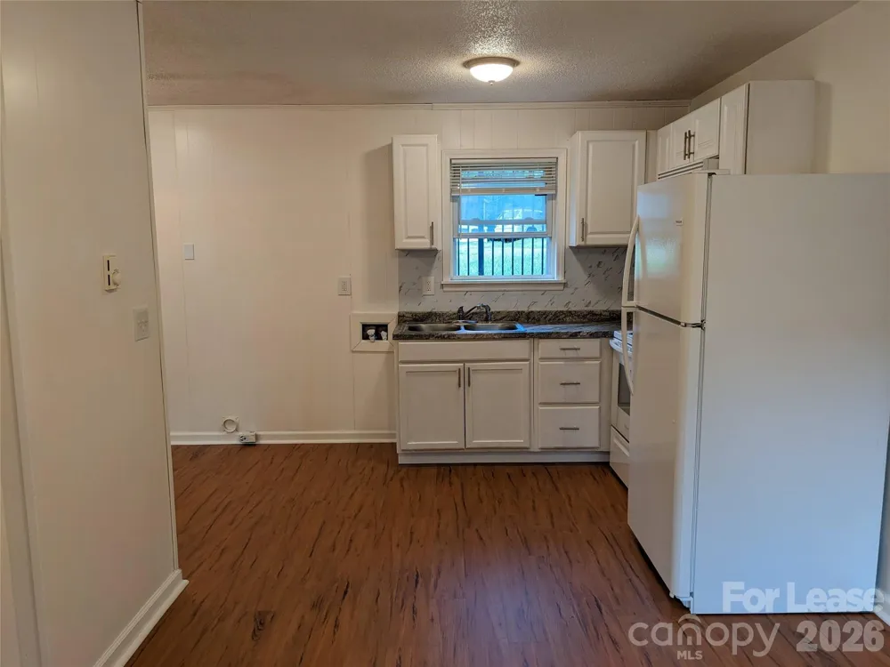 1045 Cleveland Avenue Gastonia, NC 28052