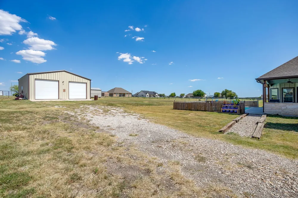 8032 County Road 1006 Godley, TX 76044