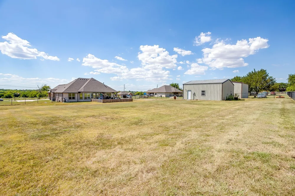 8032 County Road 1006 Godley, TX 76044