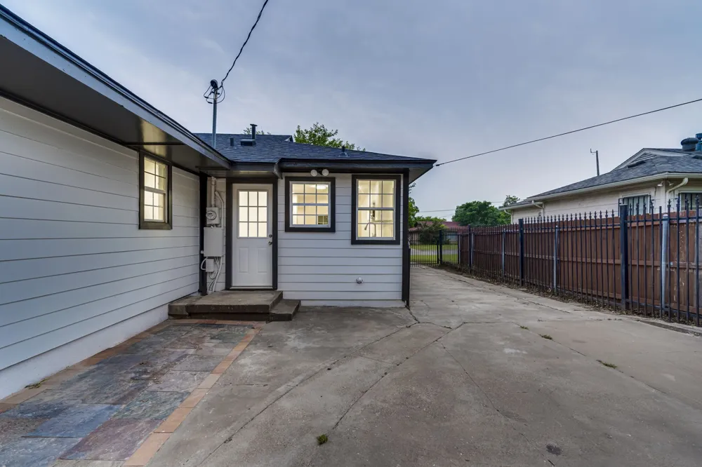 4728 Houghton Avenue Fort Worth, TX 76107