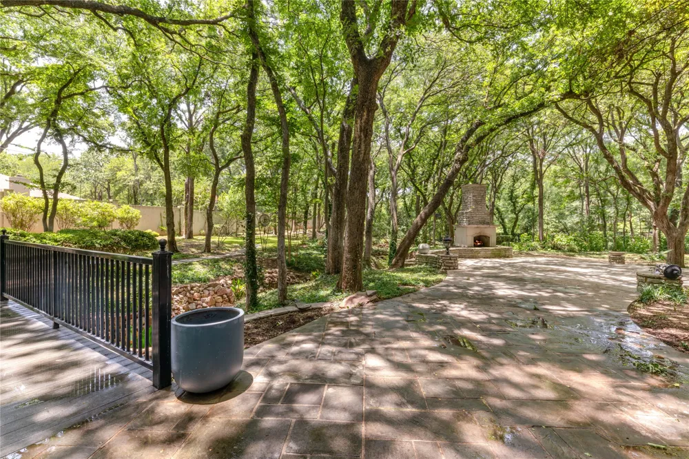 2420 Lincoln Drive Arlington, TX 76006