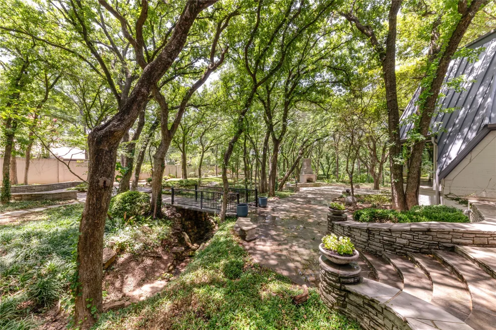 2420 Lincoln Drive Arlington, TX 76006
