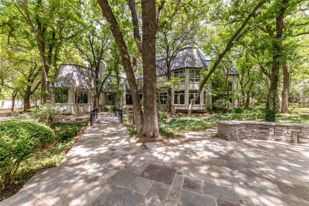 2420 Lincoln Drive Arlington, TX 76006