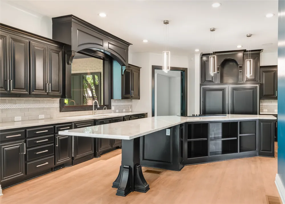2420 Lincoln Drive Arlington, TX 76006