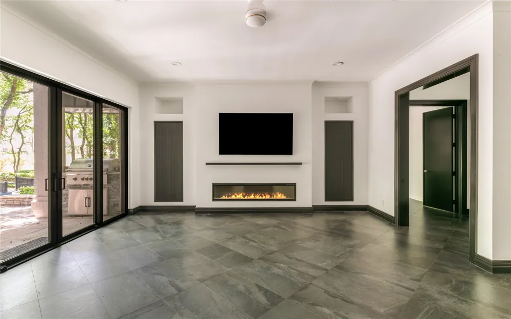 2420 Lincoln Drive Arlington, TX 76006