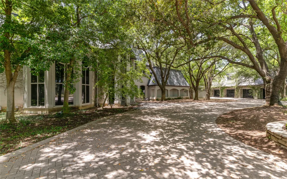 2420 Lincoln Drive Arlington, TX 76006