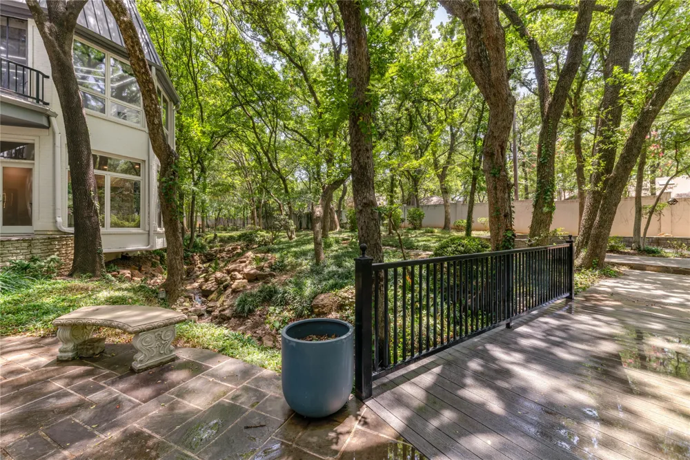 2420 Lincoln Drive Arlington, TX 76006