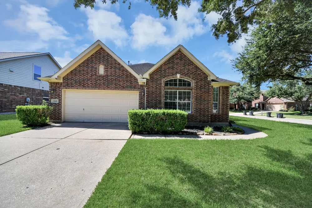 13935 Charterhouse Way Sugar Land, TX 77498