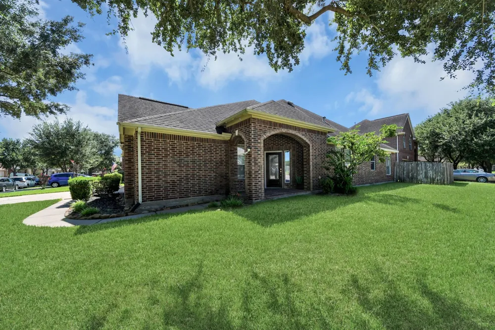 13935 Charterhouse Way Sugar Land, TX 77498
