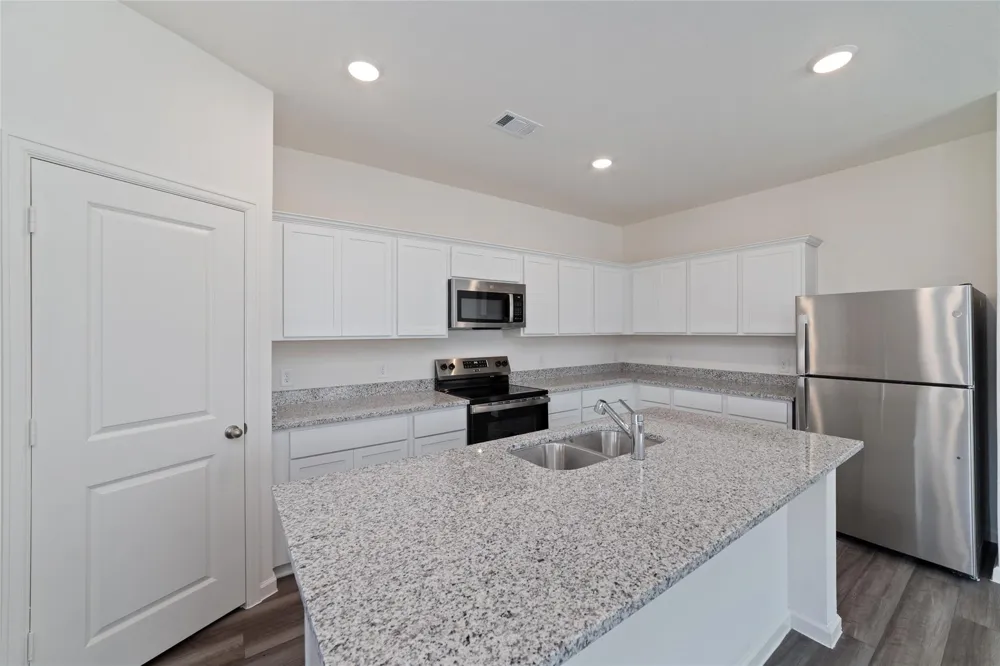 31030 Gayle Prairie Oaks Street Waller, TX 77484