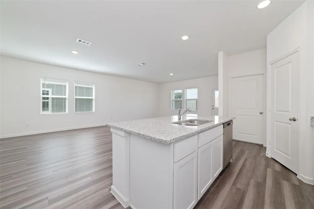 31030 Gayle Prairie Oaks Street Waller, TX 77484