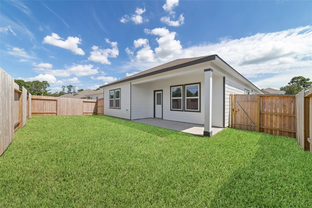 31030 Gayle Prairie Oaks Street Waller, TX 77484