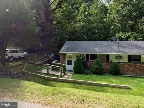 407 CLUBHOUSE DRIVE