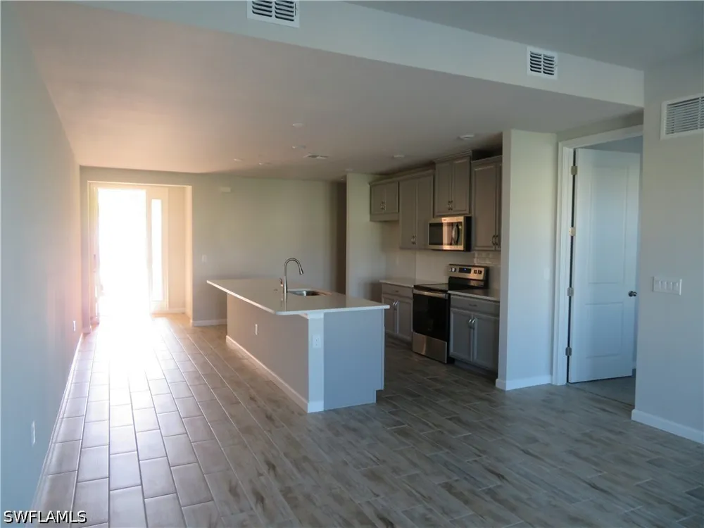 Arboretum Circle #102 Naples, FL 34112