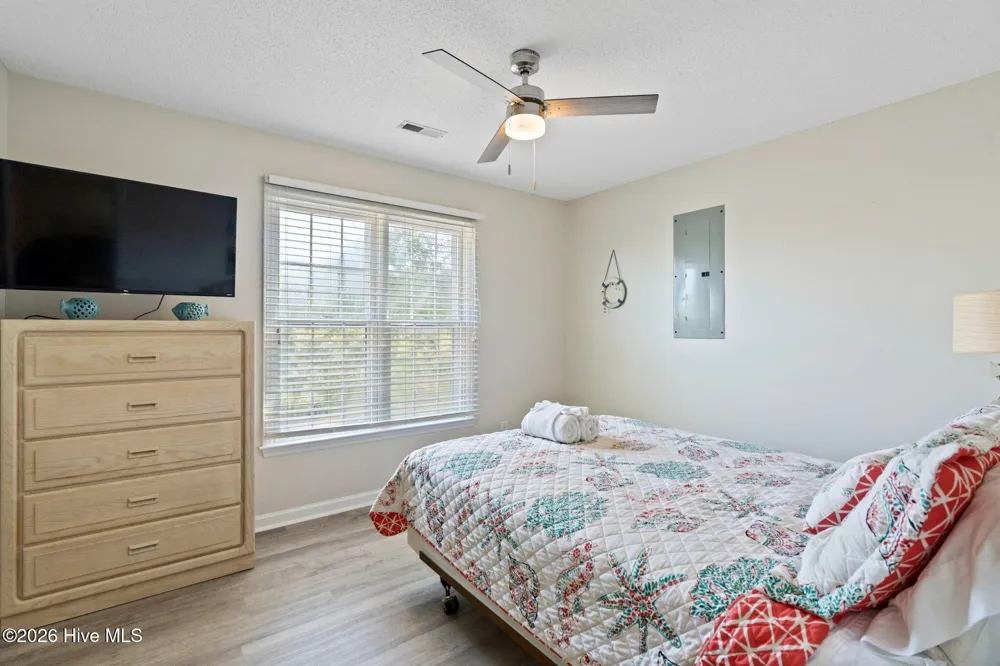 8 Maritime Drive Surf City, NC 28445