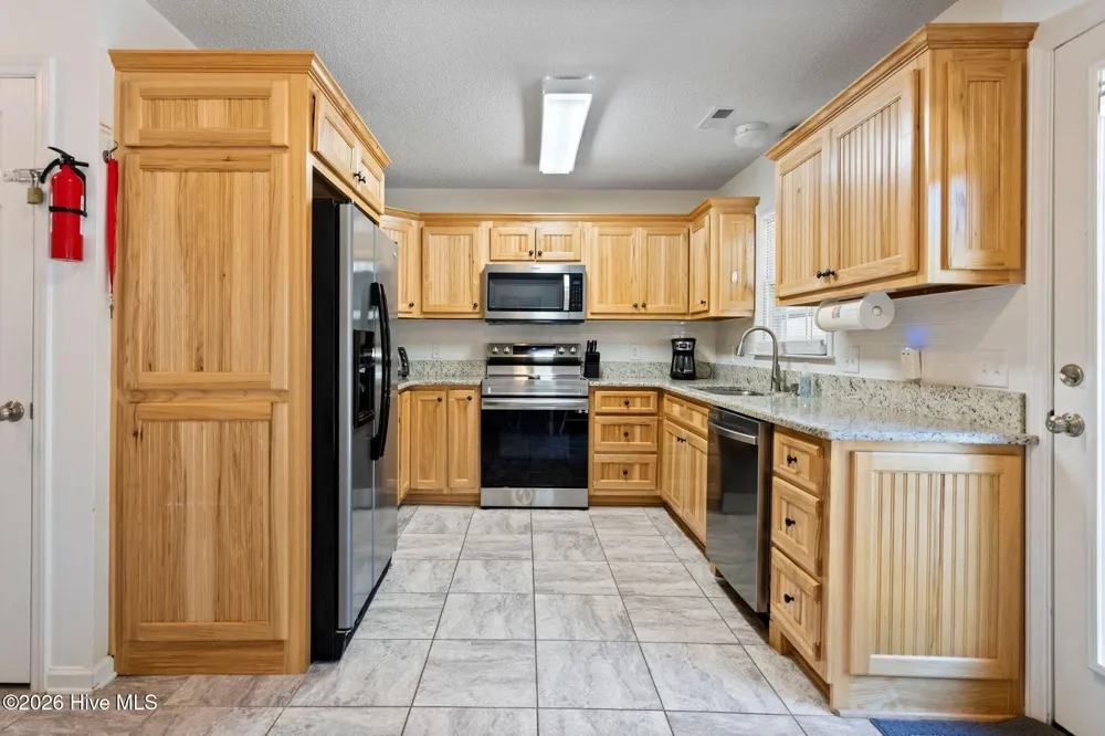 8 Maritime Drive Surf City, NC 28445