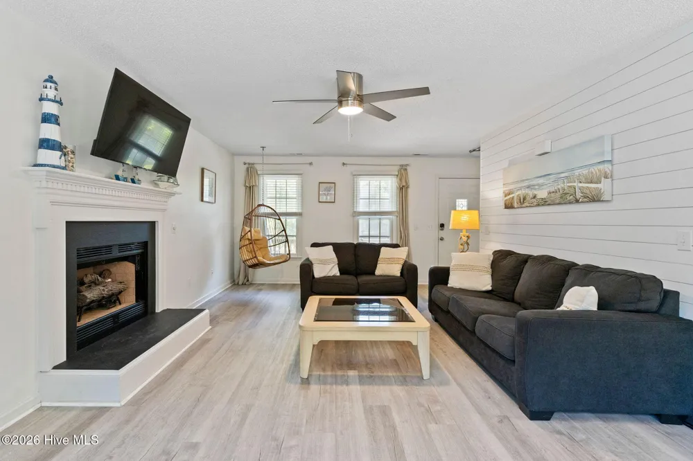 8 Maritime Drive Surf City, NC 28445