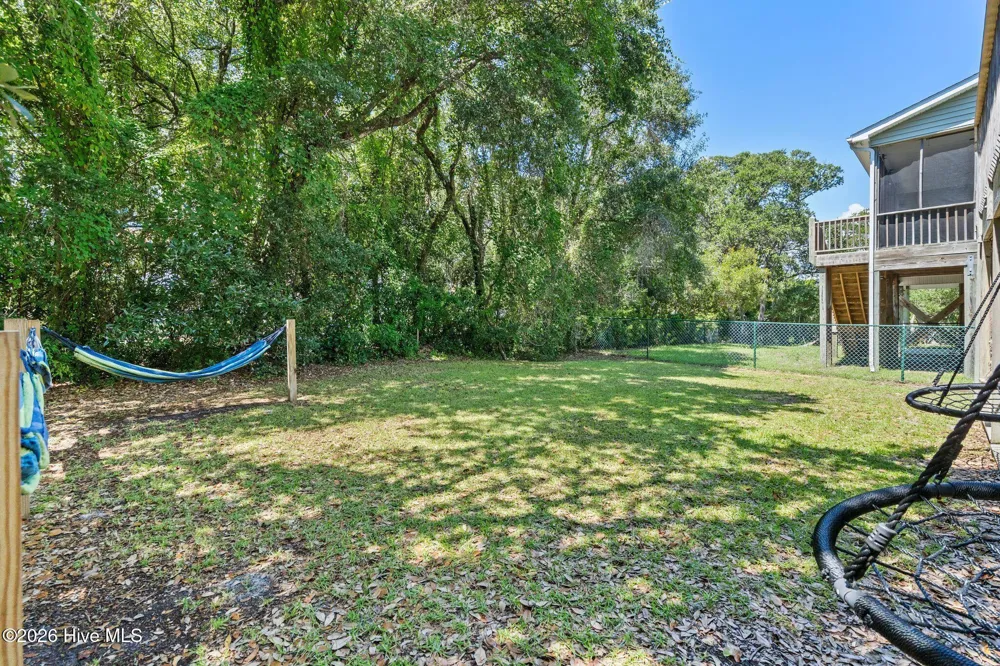 8 Maritime Drive Surf City, NC 28445