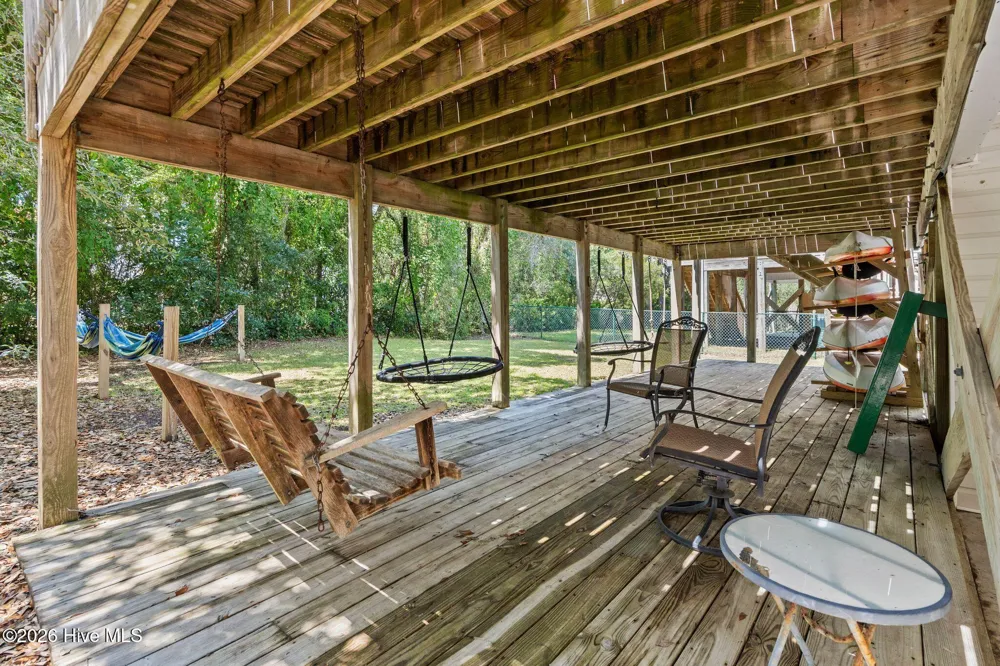 8 Maritime Drive Surf City, NC 28445