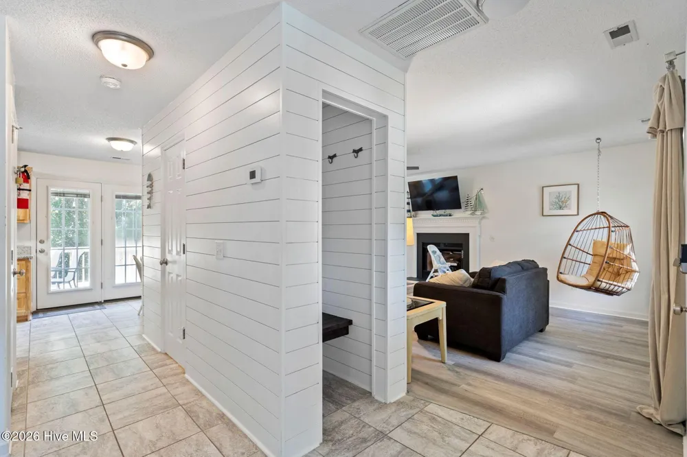 8 Maritime Drive Surf City, NC 28445