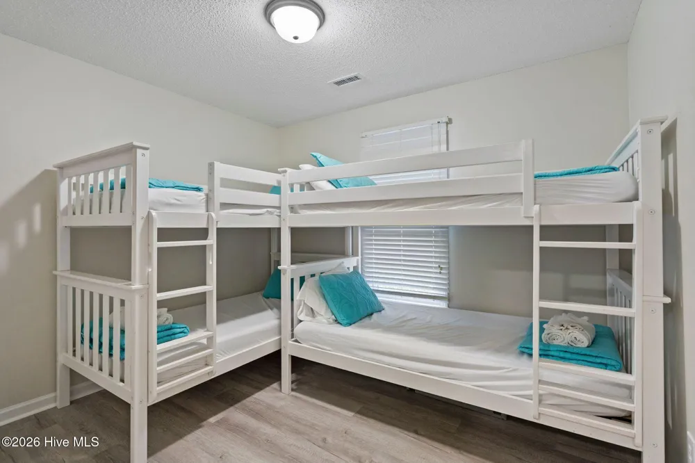 8 Maritime Drive Surf City, NC 28445
