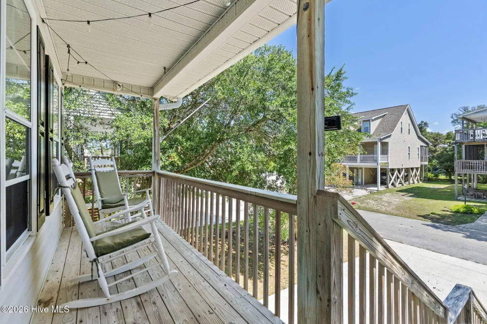 8 Maritime Drive Surf City, NC 28445