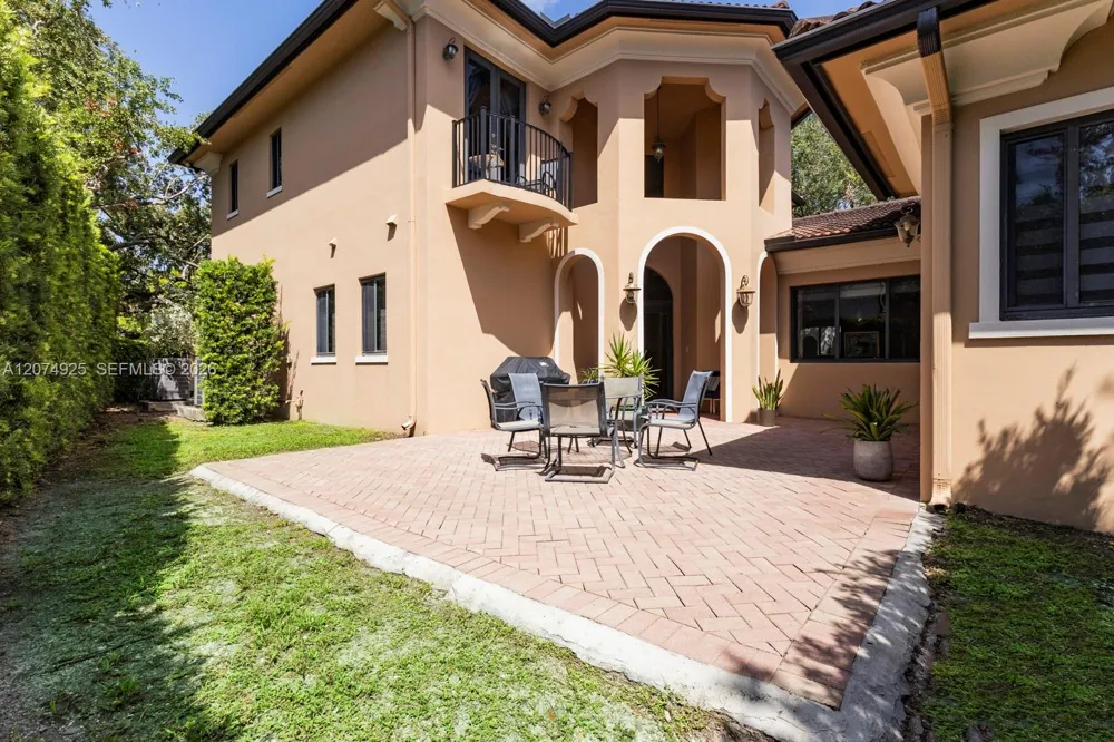 11404 Four Fillies Rd Pinecrest, FL 33156