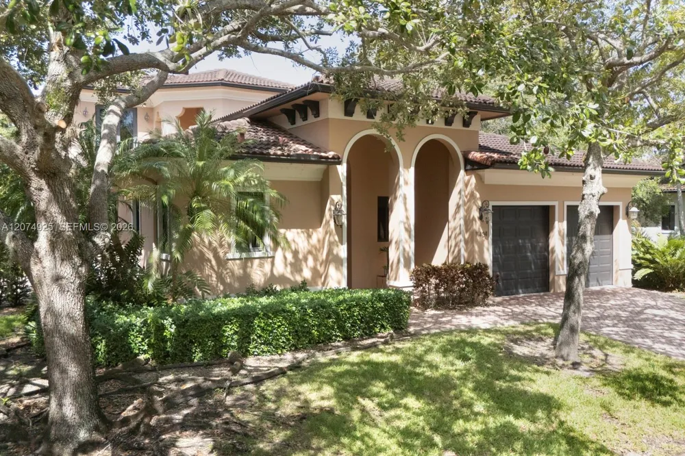 11404 Four Fillies Rd Pinecrest, FL 33156