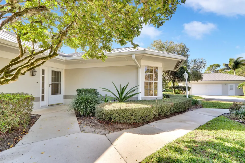 7340 Pine Creek Way Port St. Lucie, FL 34986