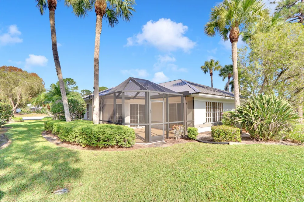 7340 Pine Creek Way Port St. Lucie, FL 34986