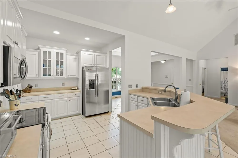 7702 Perthshire Drive Oak Ridge, NC 27310