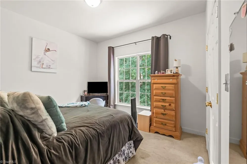 7702 Perthshire Drive Oak Ridge, NC 27310