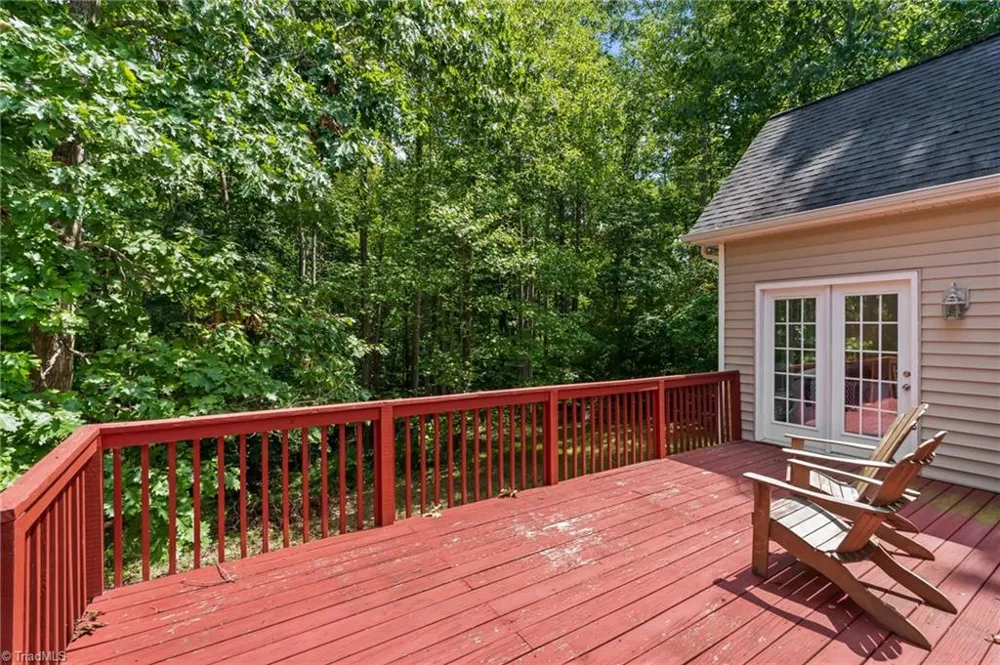 7702 Perthshire Drive Oak Ridge, NC 27310