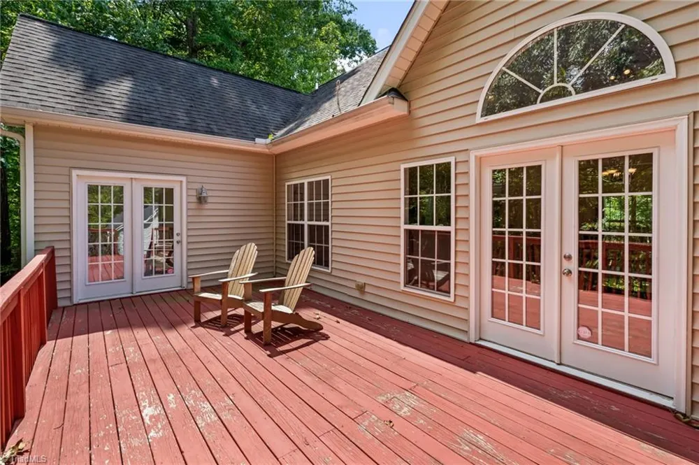 7702 Perthshire Drive Oak Ridge, NC 27310