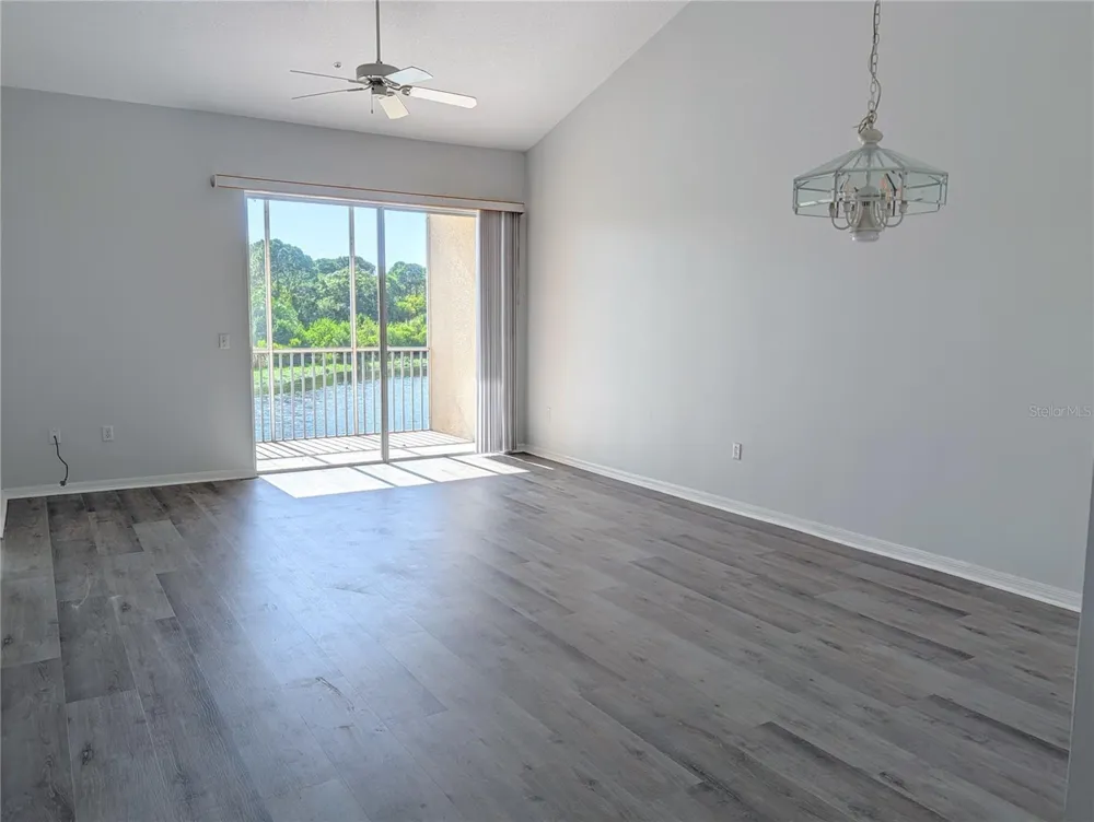 8390 WINGATE DRIVE #525 Sarasota, FL 34238