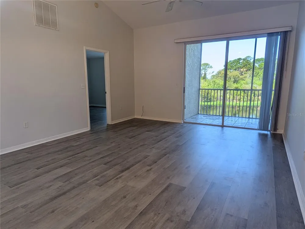 8390 WINGATE DRIVE #525 Sarasota, FL 34238