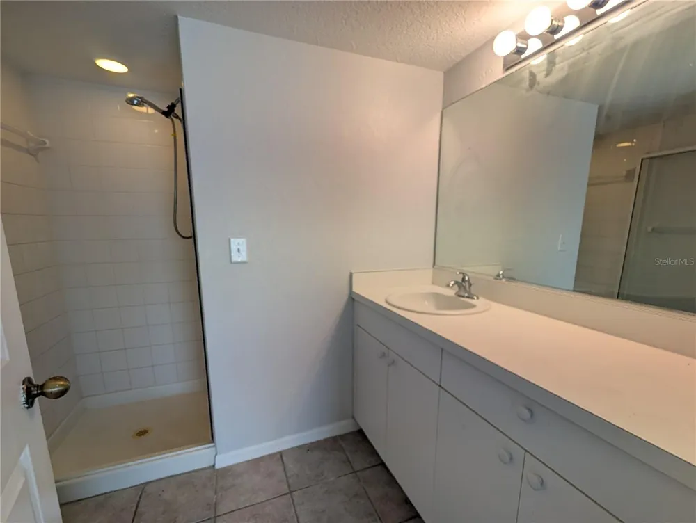 8390 WINGATE DRIVE #525 Sarasota, FL 34238