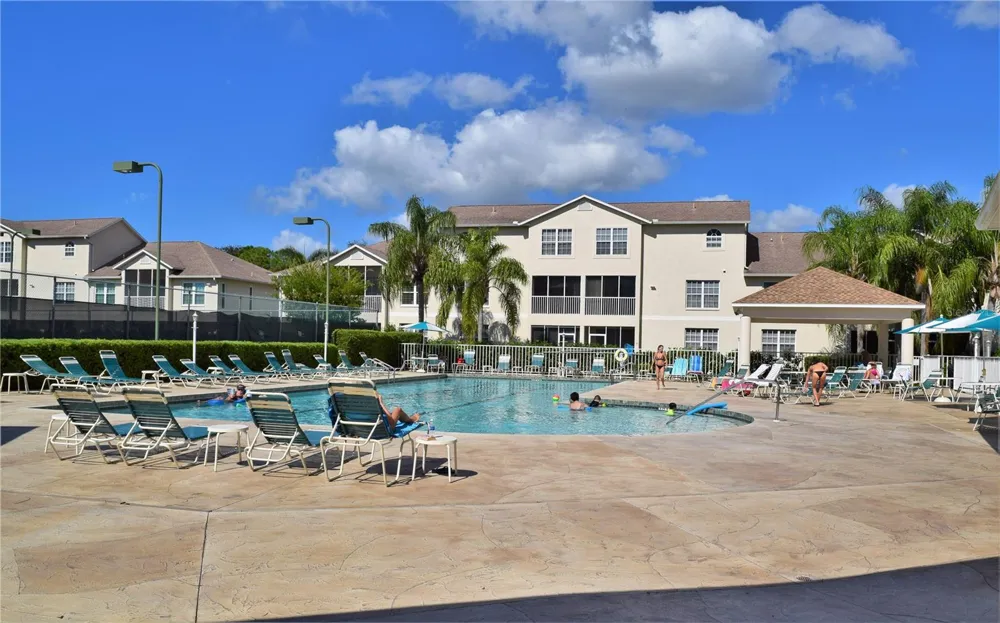 8390 WINGATE DRIVE #525 Sarasota, FL 34238