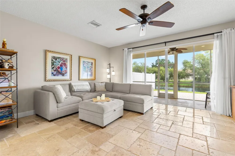 216 HEMINGWAY DRIVE Oldsmar, FL 34677