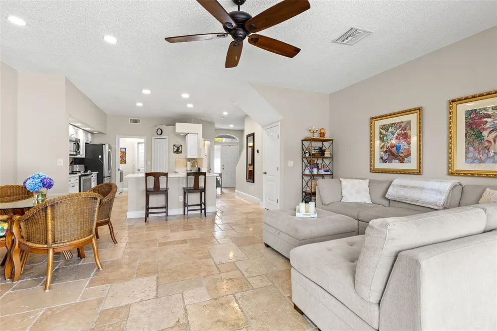 216 HEMINGWAY DRIVE Oldsmar, FL 34677